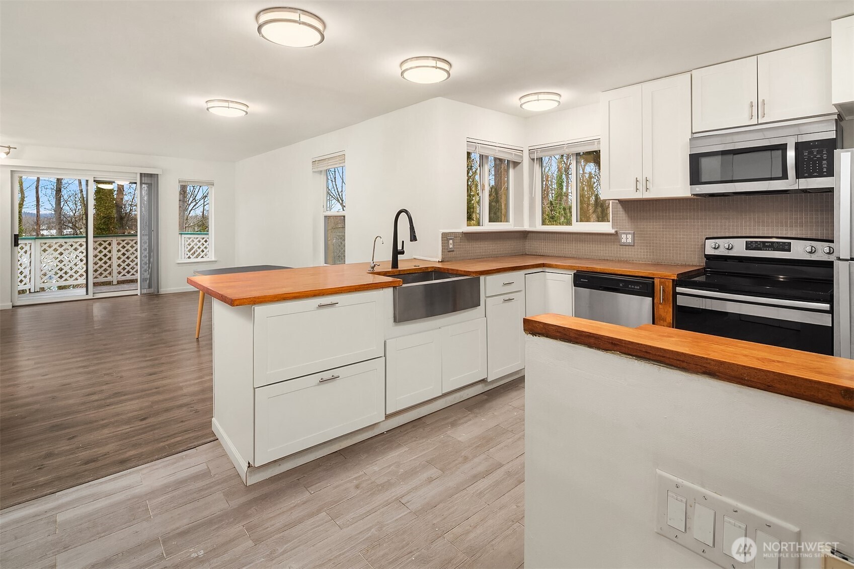 833 Sw Sunset Boulevard E27 Property Photo 8