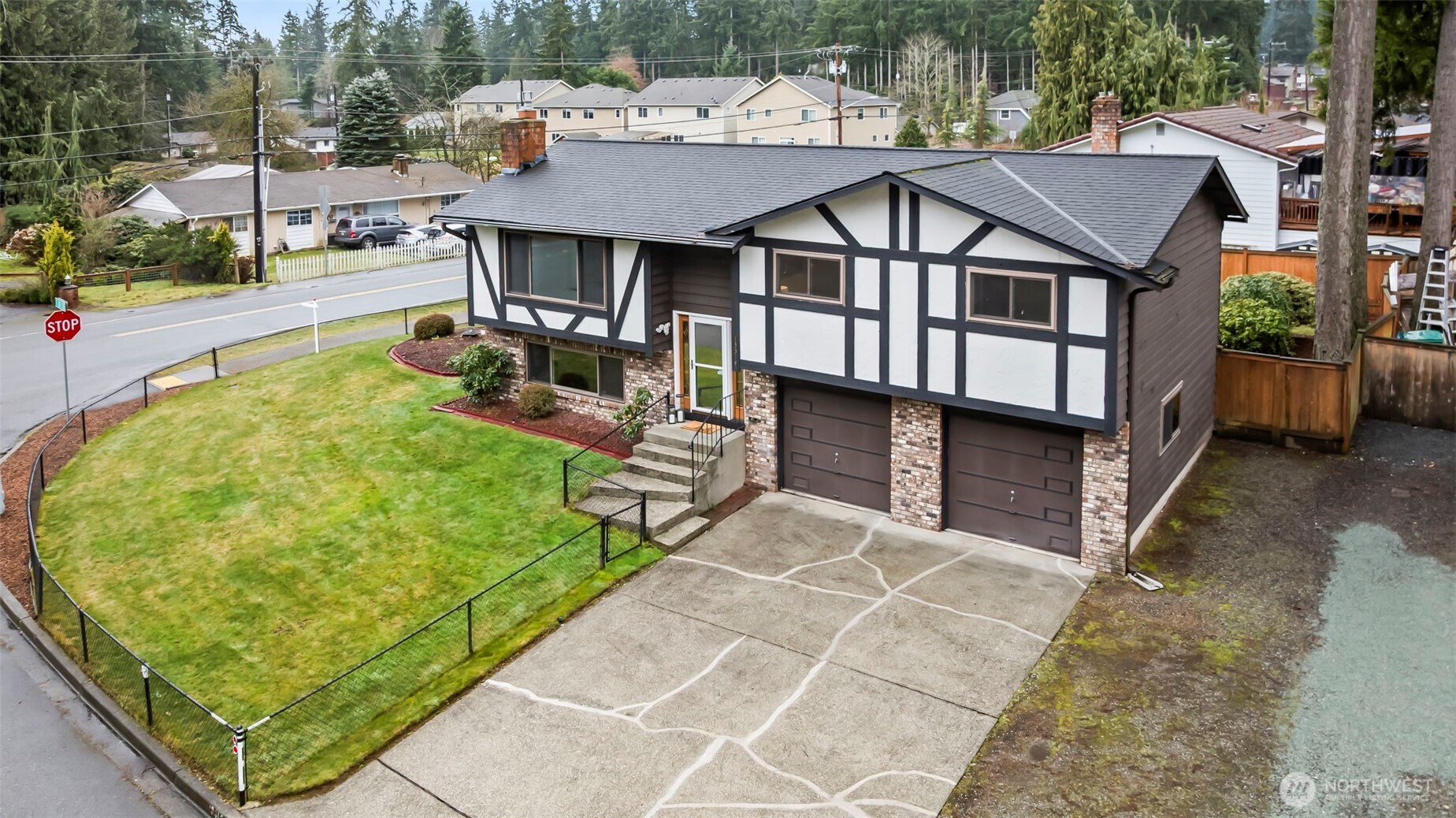 13314 1st Avenue Property Photo