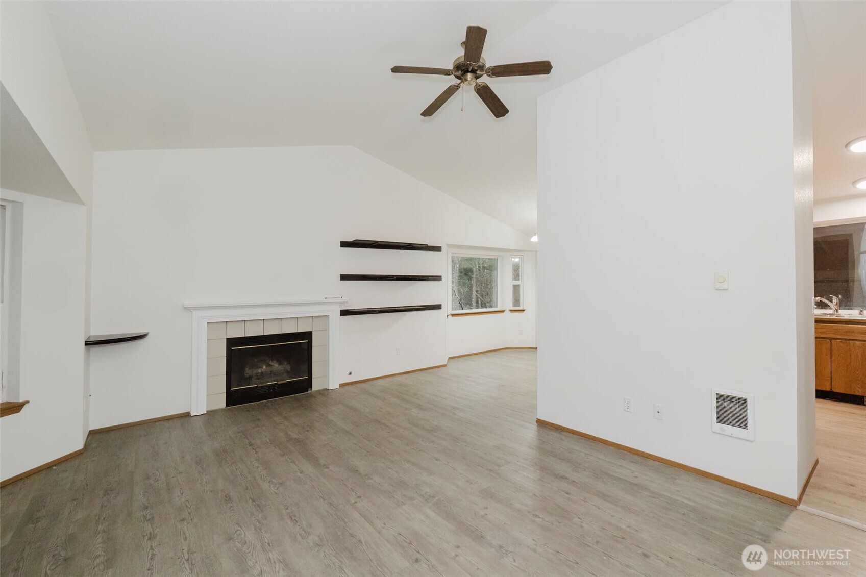 13504 135th Avenue Property Photo 3