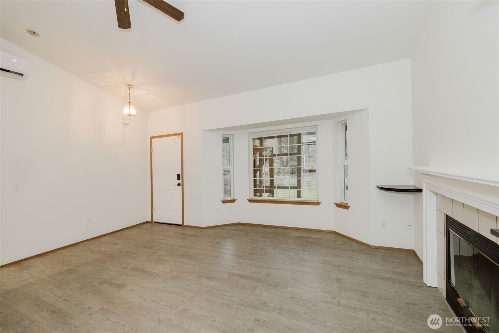 13504 135th Avenue Property Photo 4