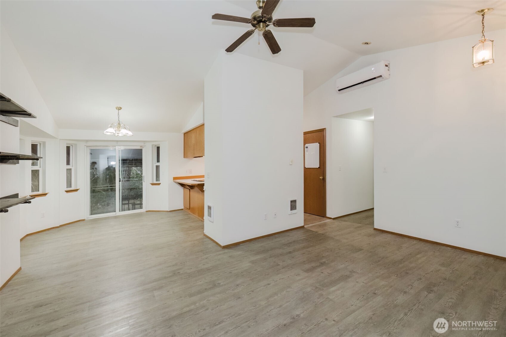 13504 135th Avenue Property Photo 5