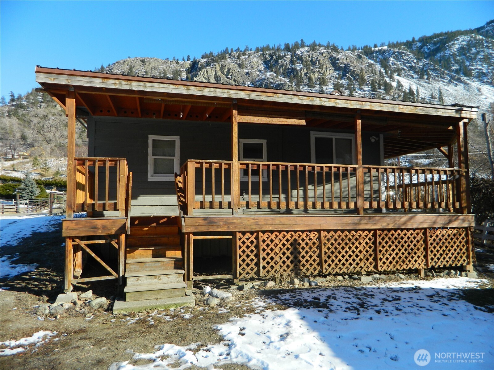 2127 Sinlahekin Road Property Photo 5