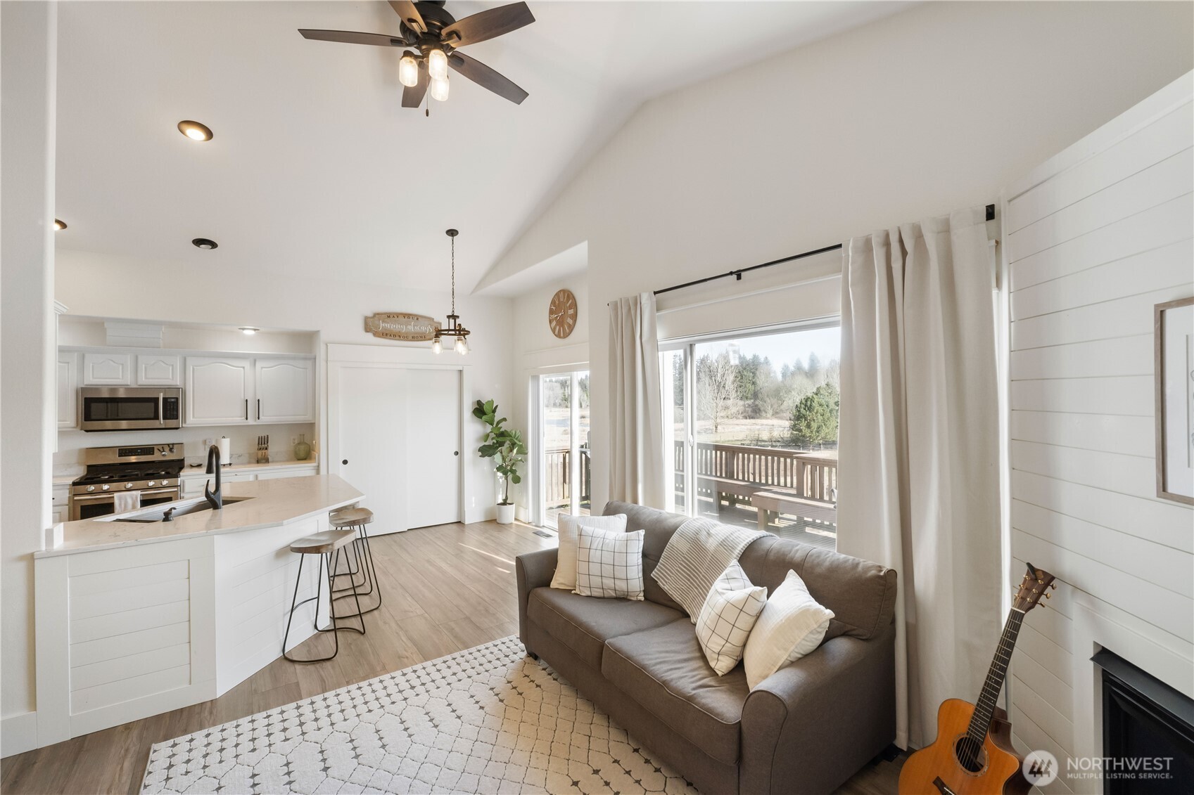 12519 Koeppen Road Property Photo 8