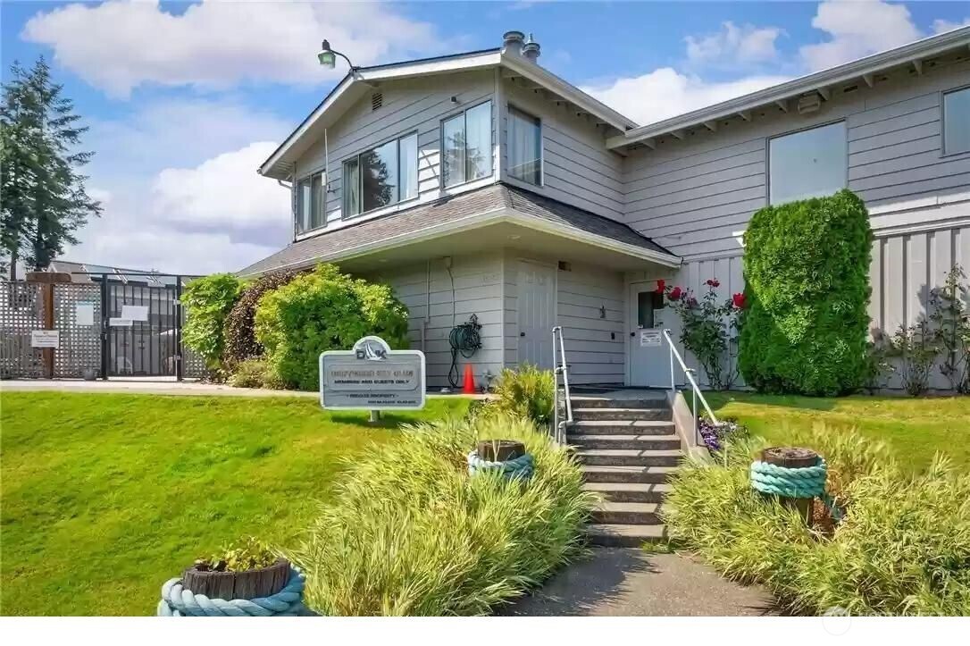 37579 Olympic View Road Property Photo 4