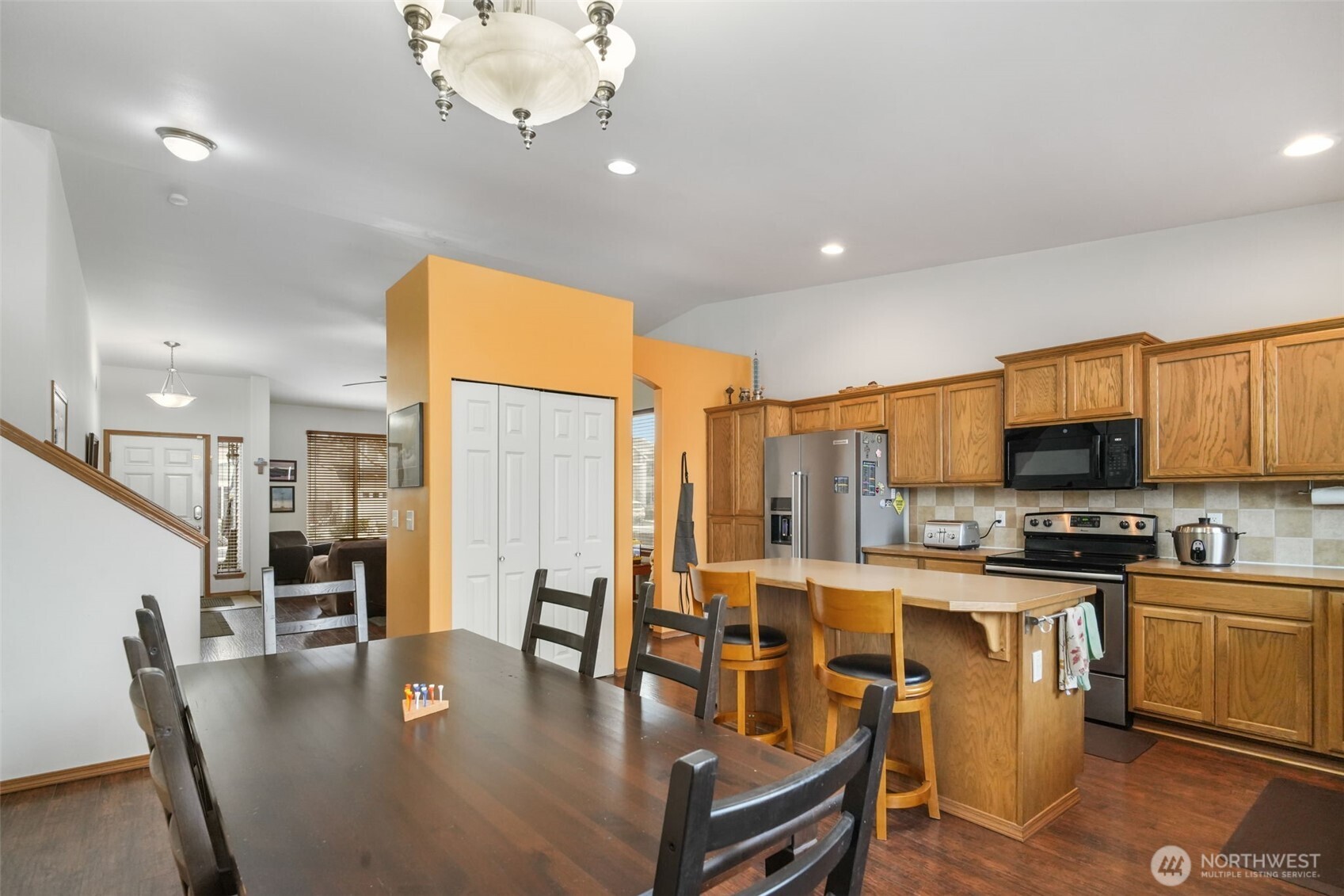 16321 Cascadian Court Property Photo 8