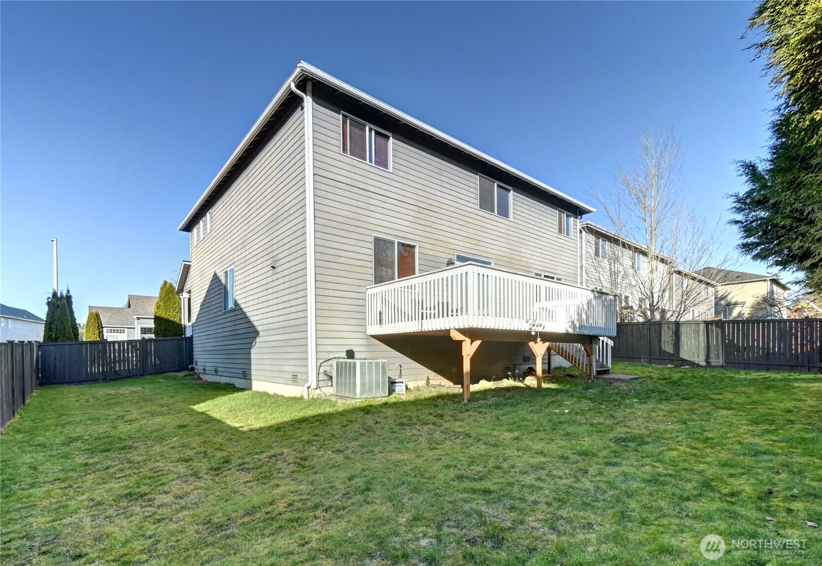 7526 34th Street Property Photo 3