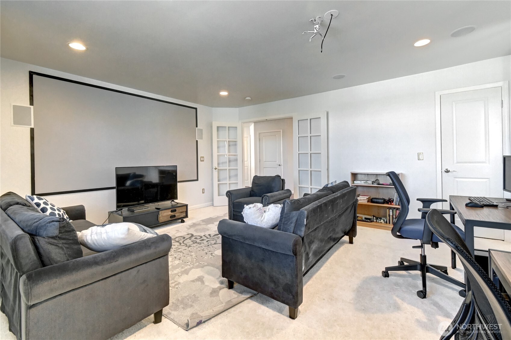 7526 34th Street Property Photo 15