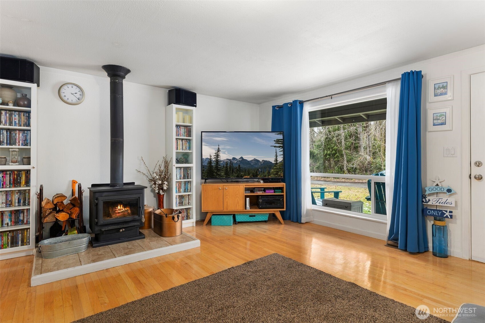 790 W Golden Pheasant Road Property Photo 3