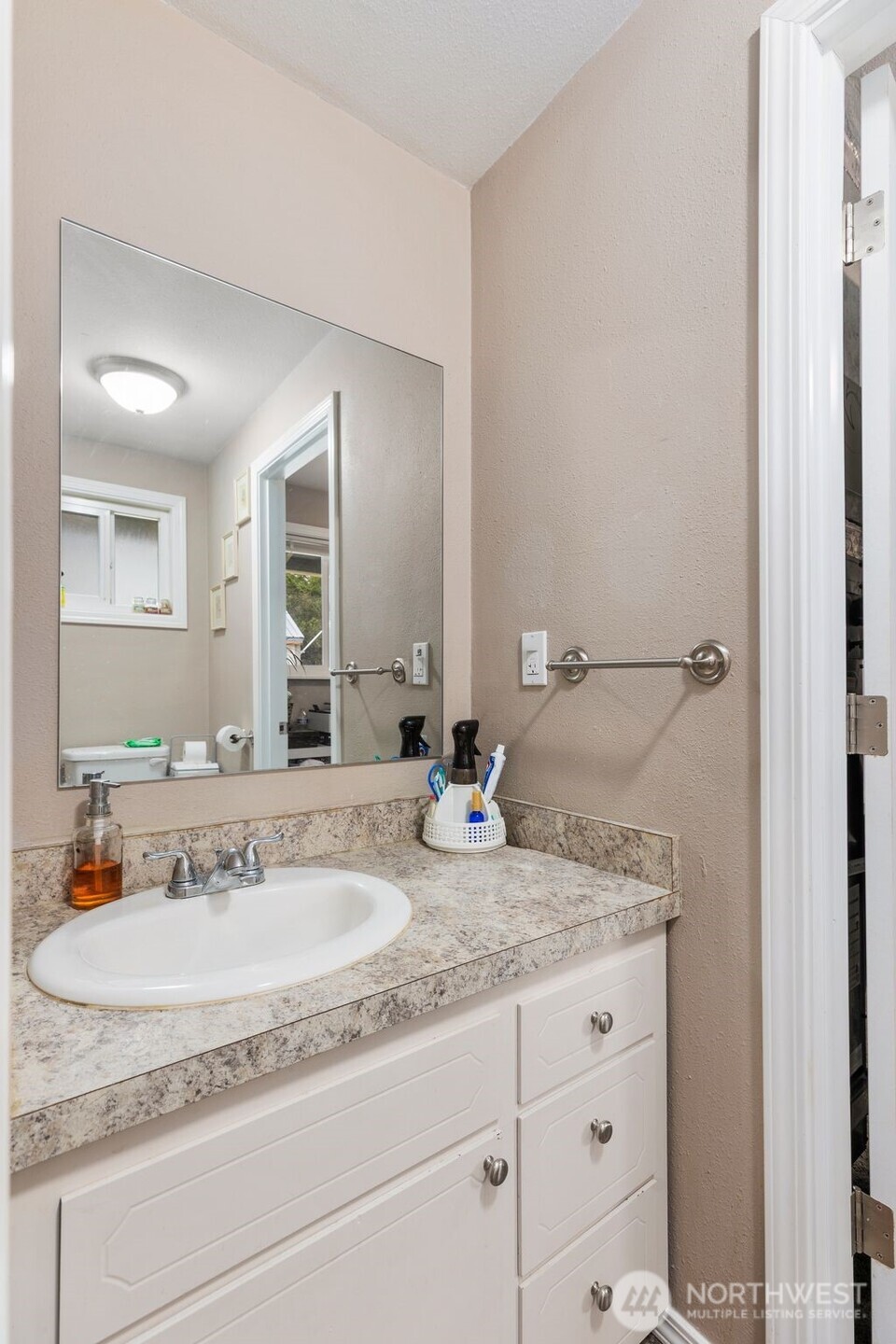 790 W Golden Pheasant Road Property Photo 12