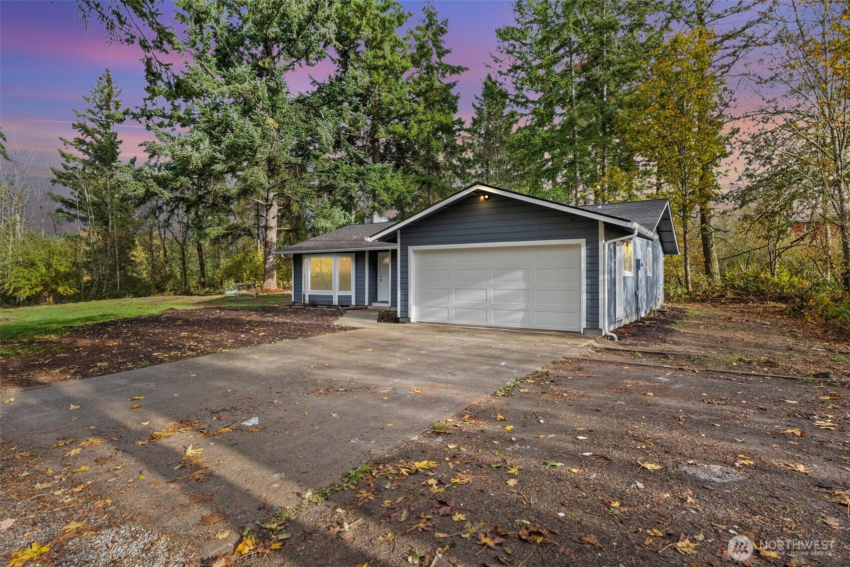 12310 Bronson Street Property Photo 12