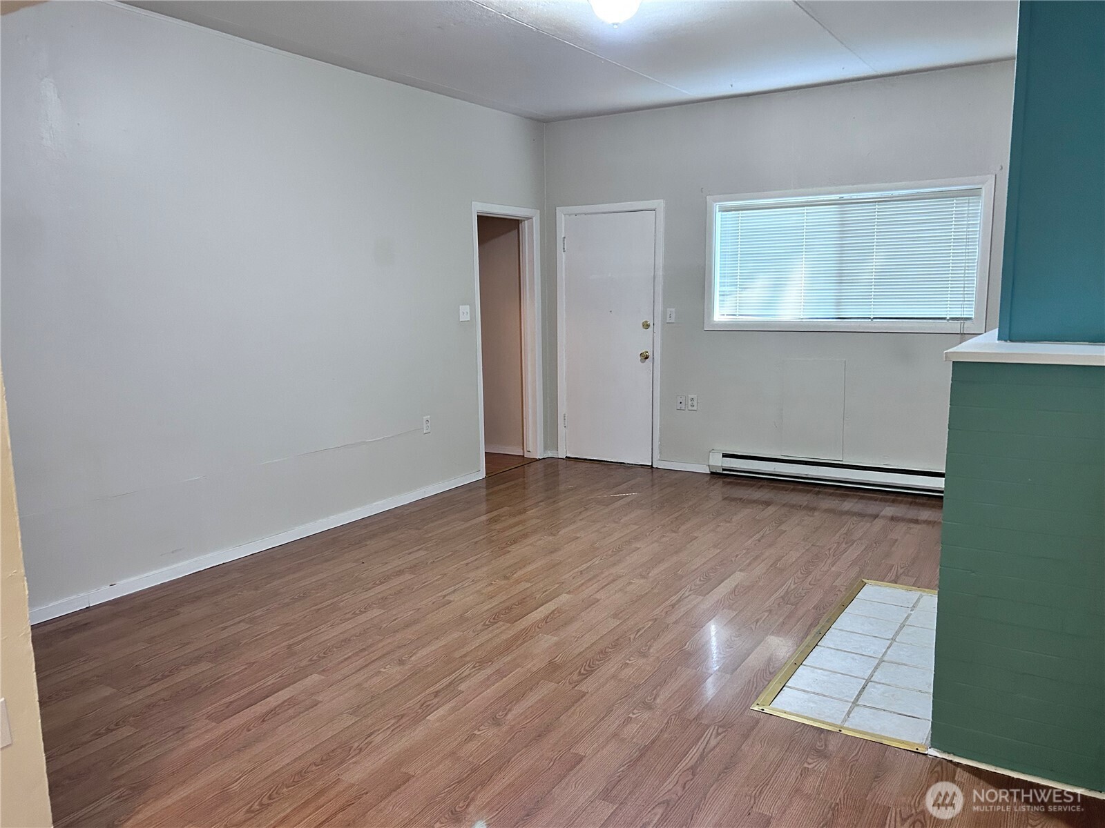 902 N Pearl Street Property Photo 5