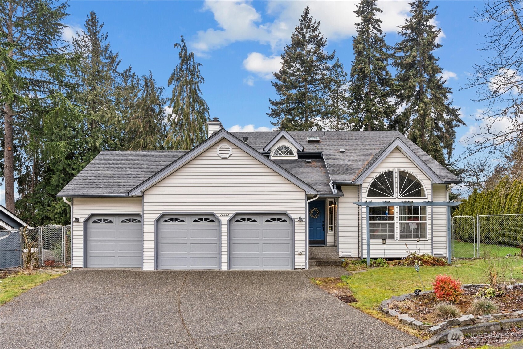 23223 22nd Place Property Photo