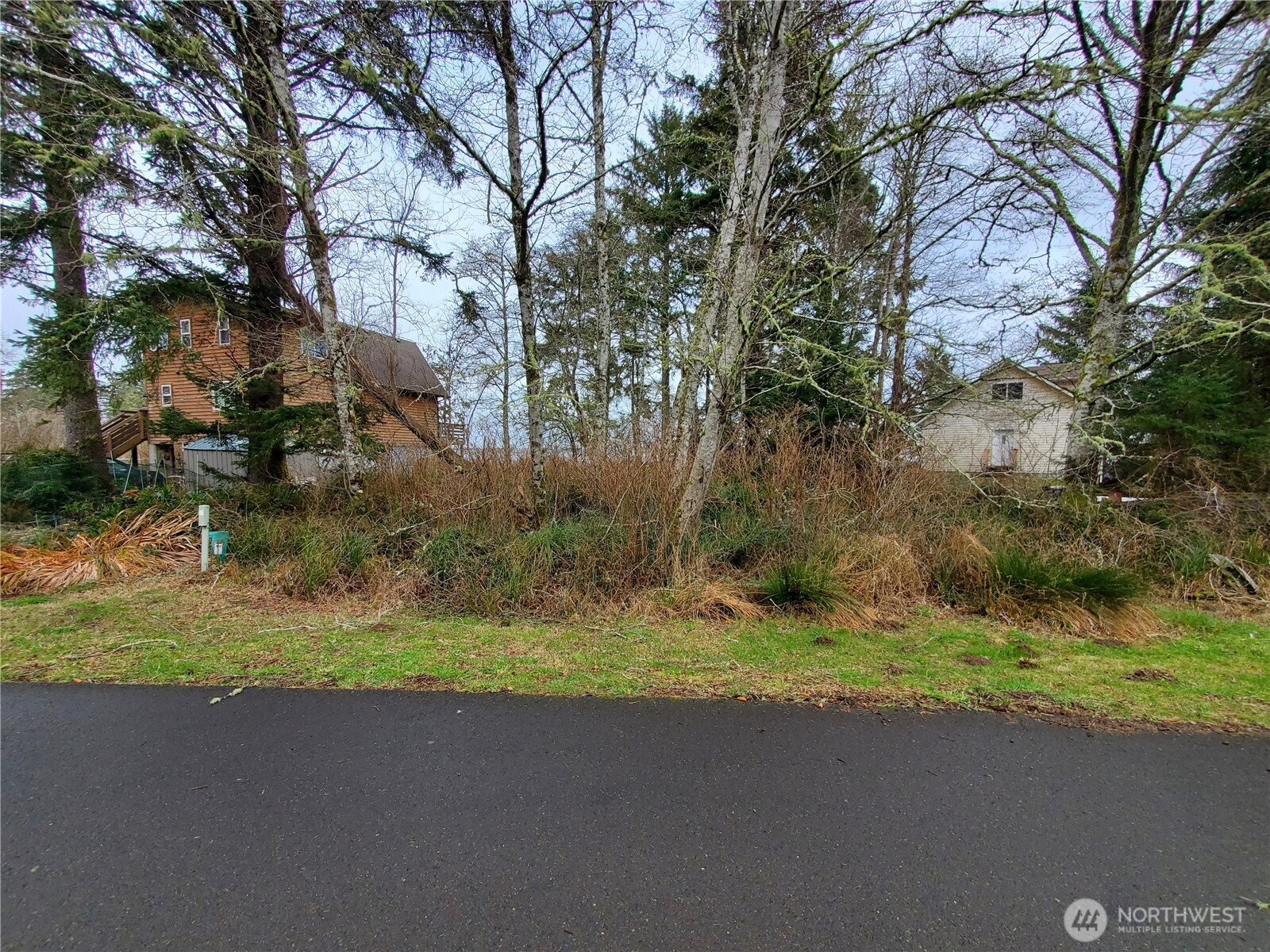 816 Duck Lake Drive Property Photo 9
