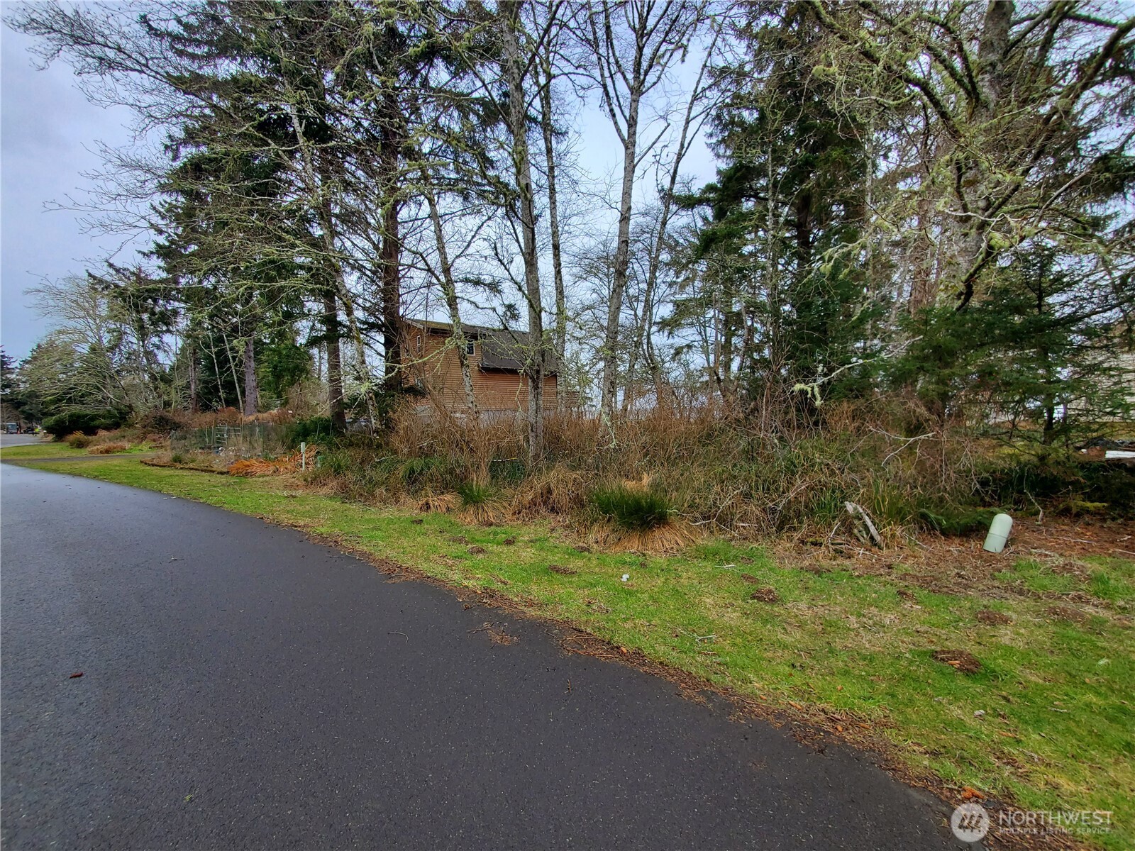 816 Duck Lake Drive Property Photo 13