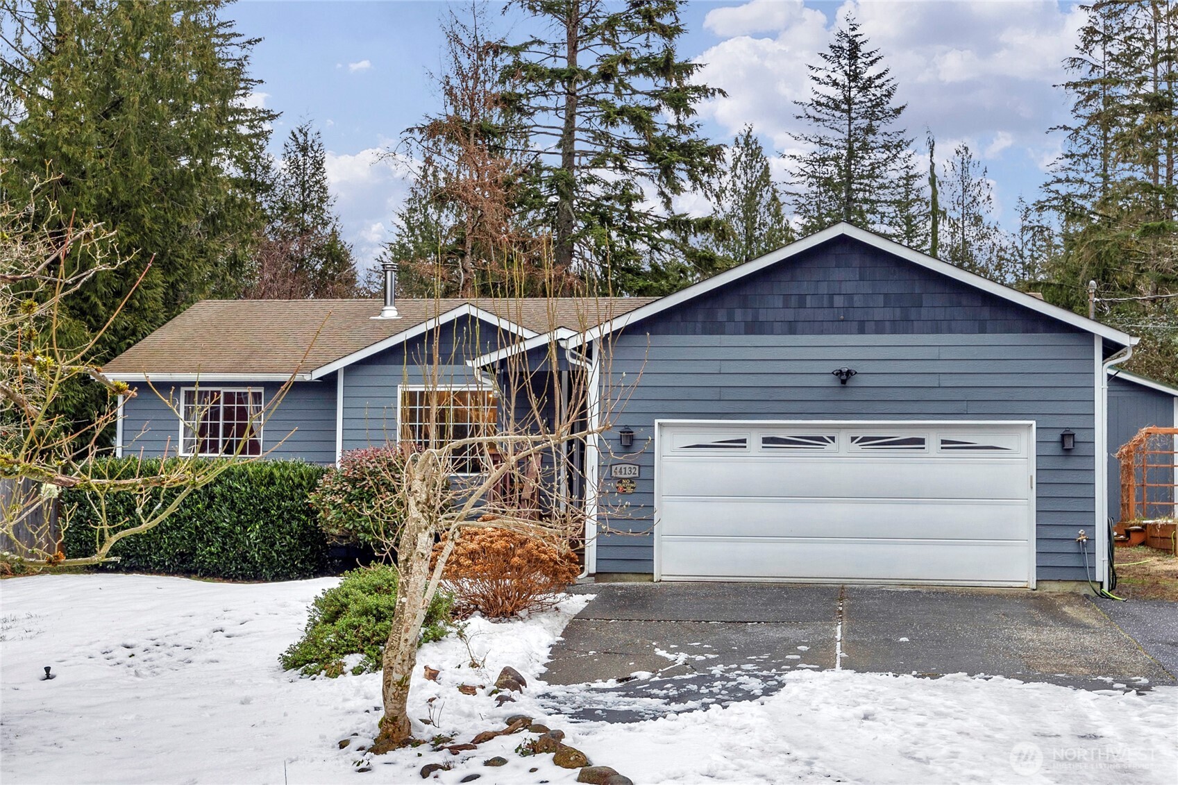 44132 Fir Road Property Photo