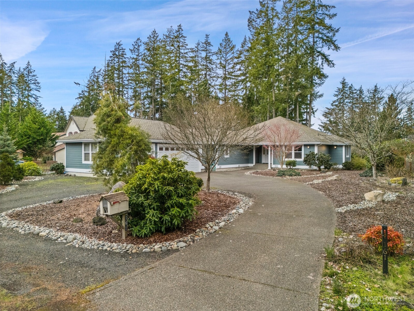 161 E Fairway Drive Property Photo