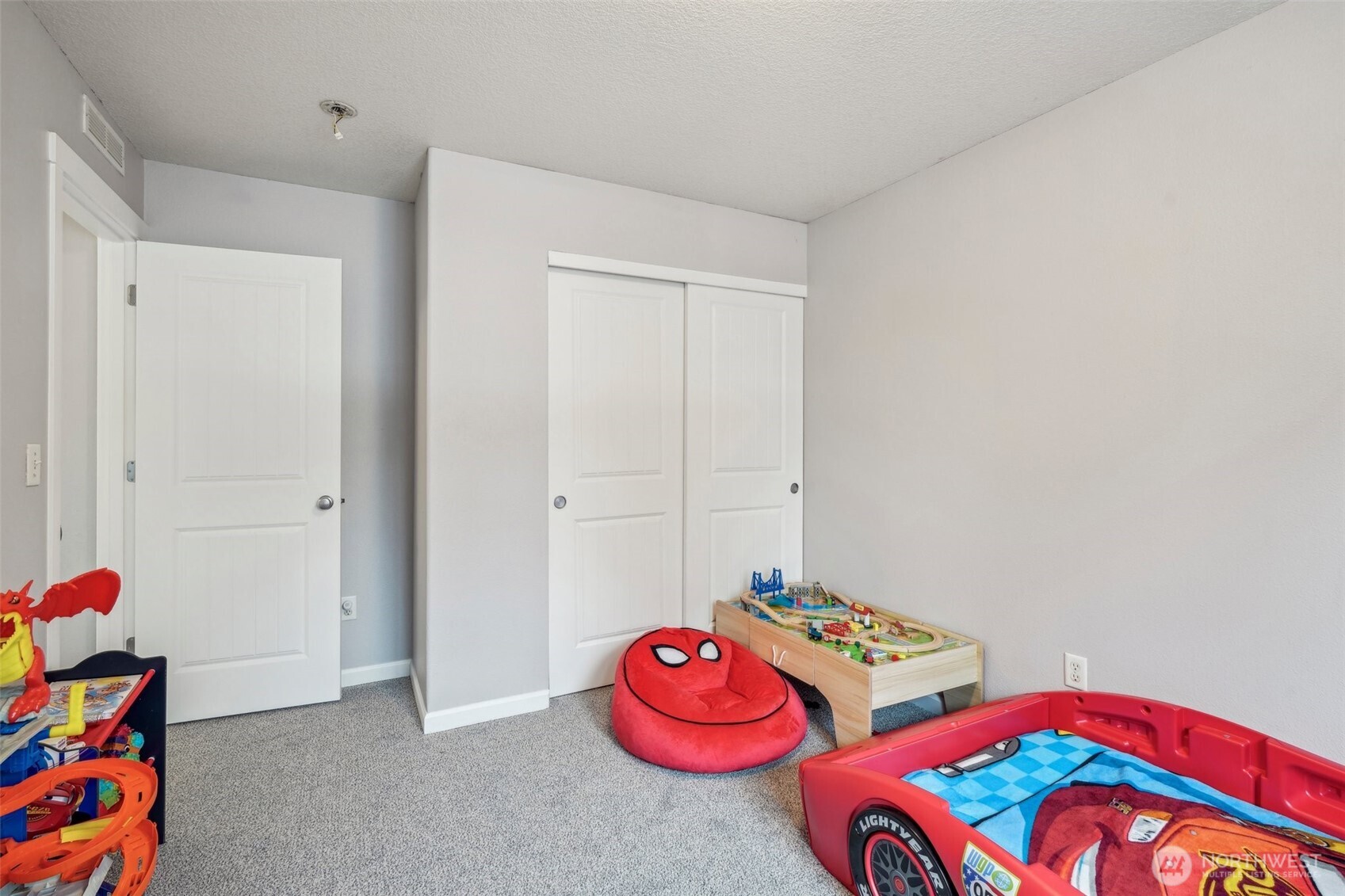 12711 Ne 49th Way Property Photo 29