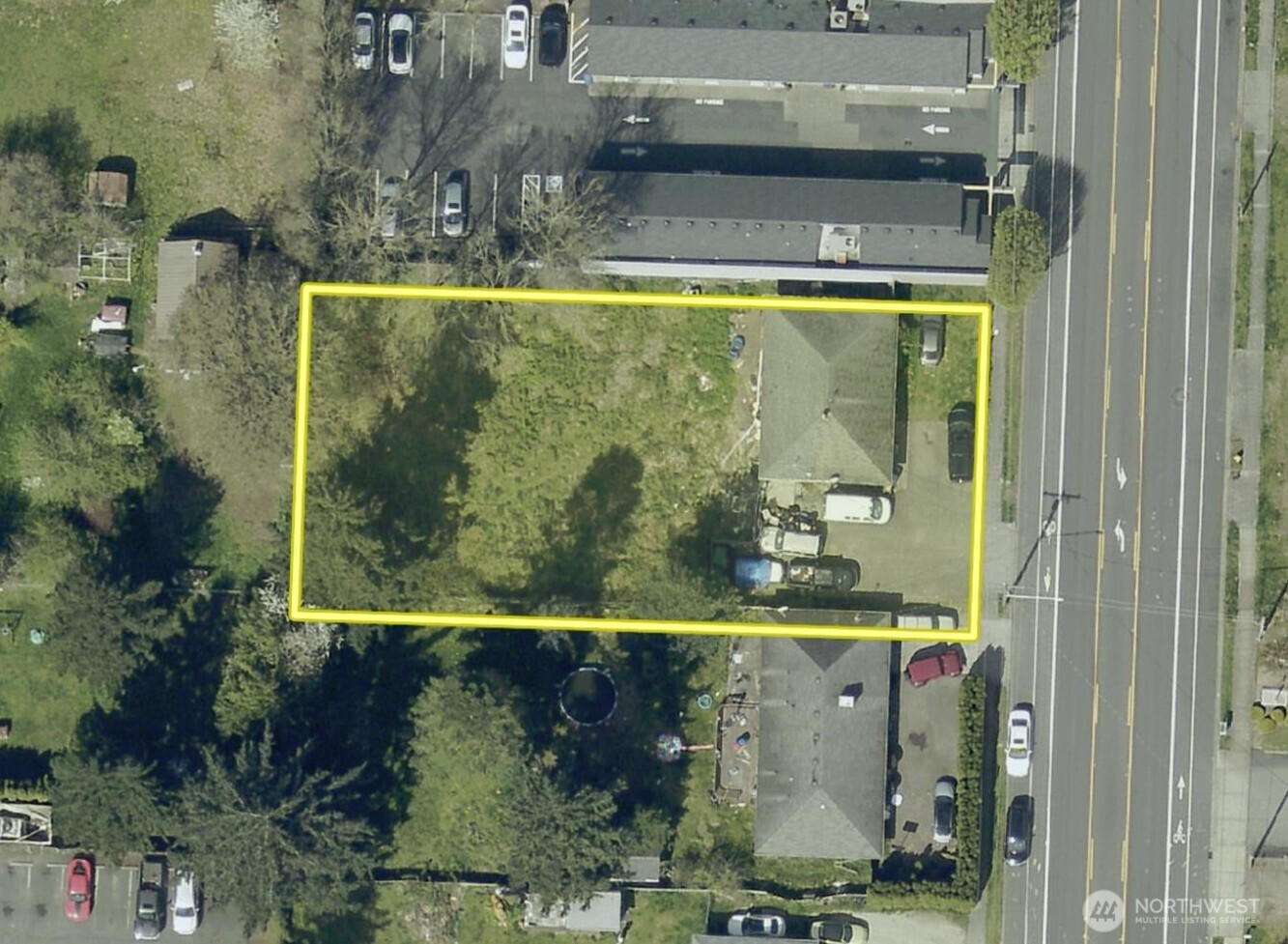 1081 Cedar Avenue Property Photo 1