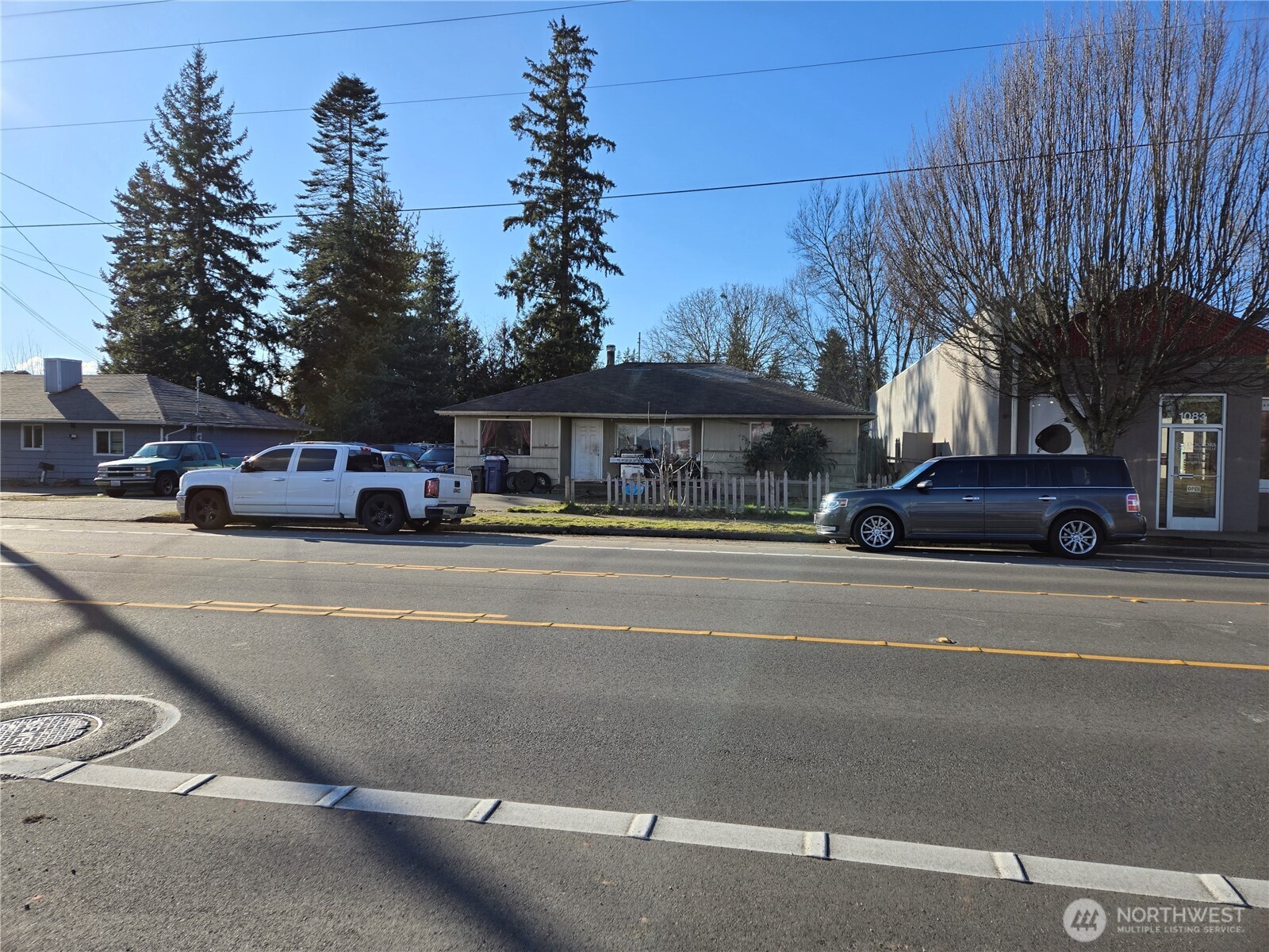 1081 Cedar Avenue Property Photo 4