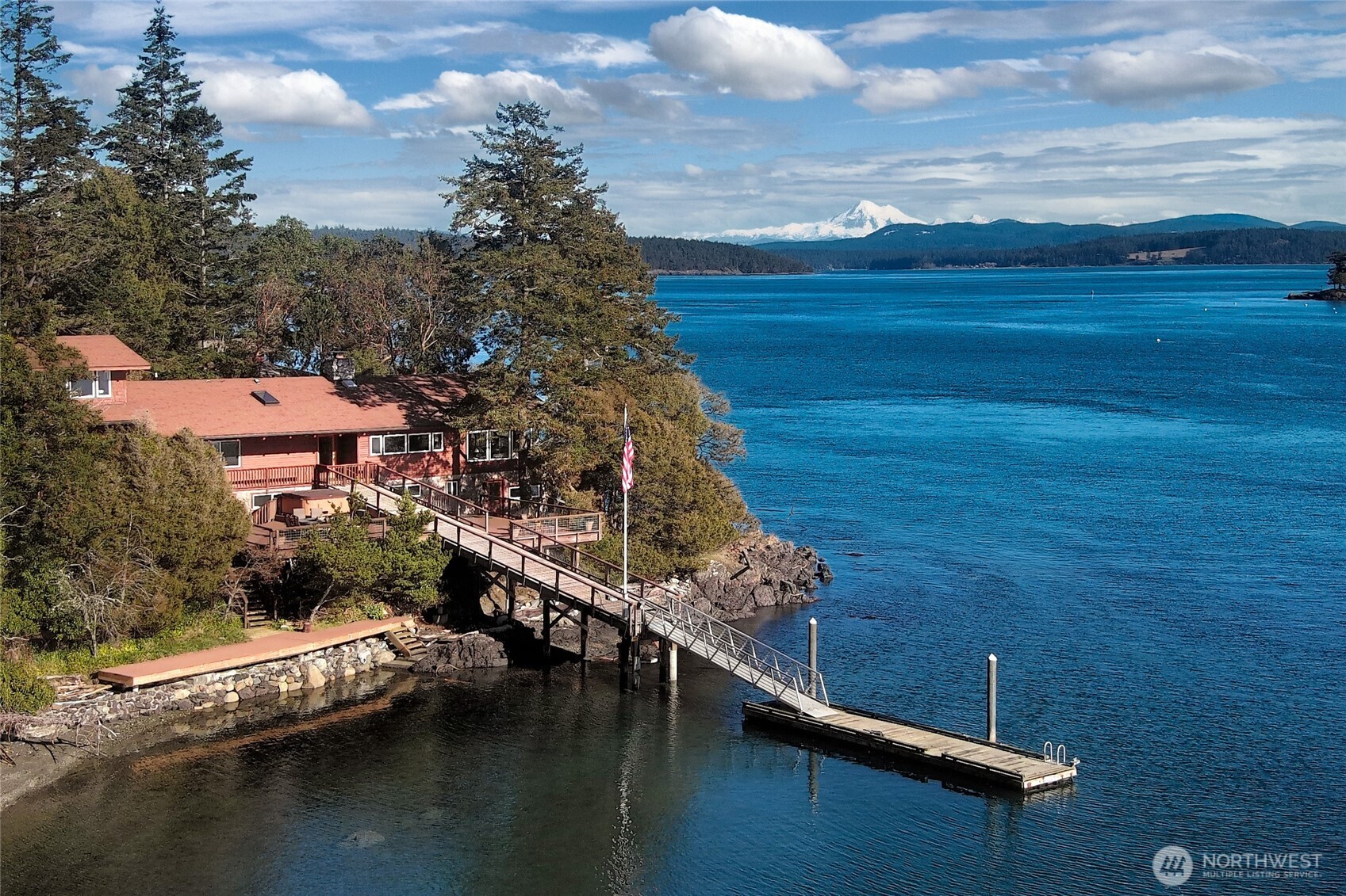 15 Brown Island Property Photo
