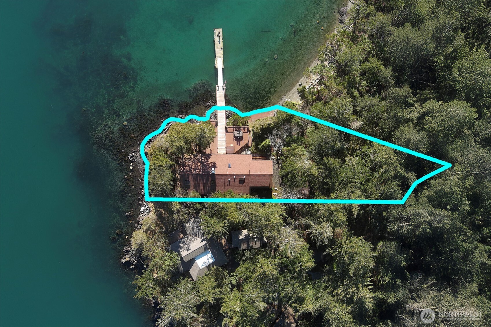 15 Brown Island Property Photo 7
