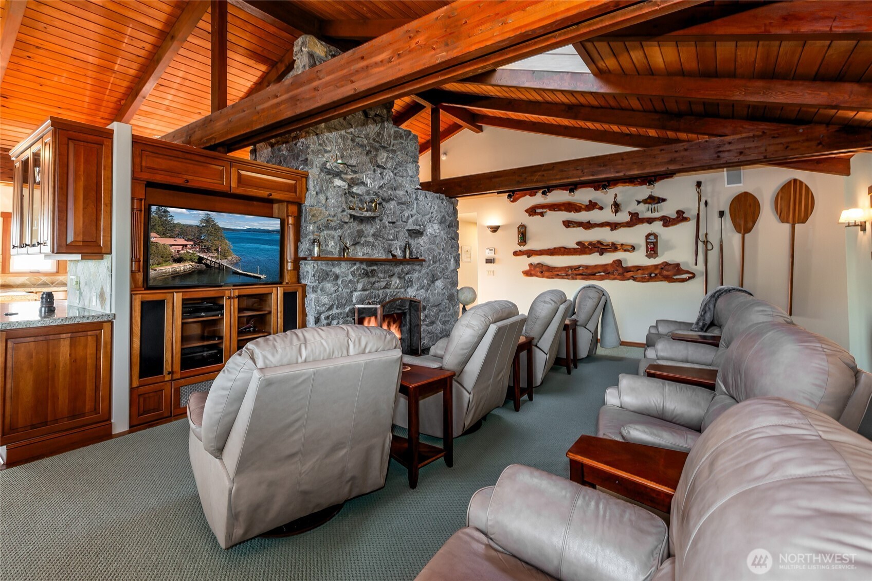 15 Brown Island Property Photo 19