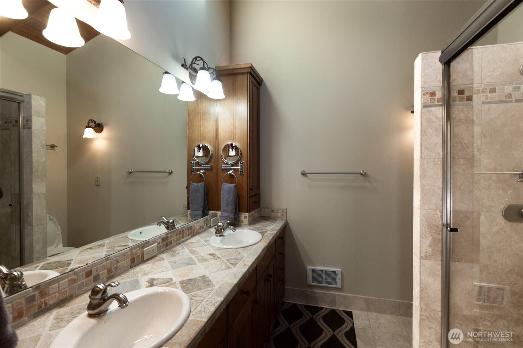 15 Brown Island Property Photo 26