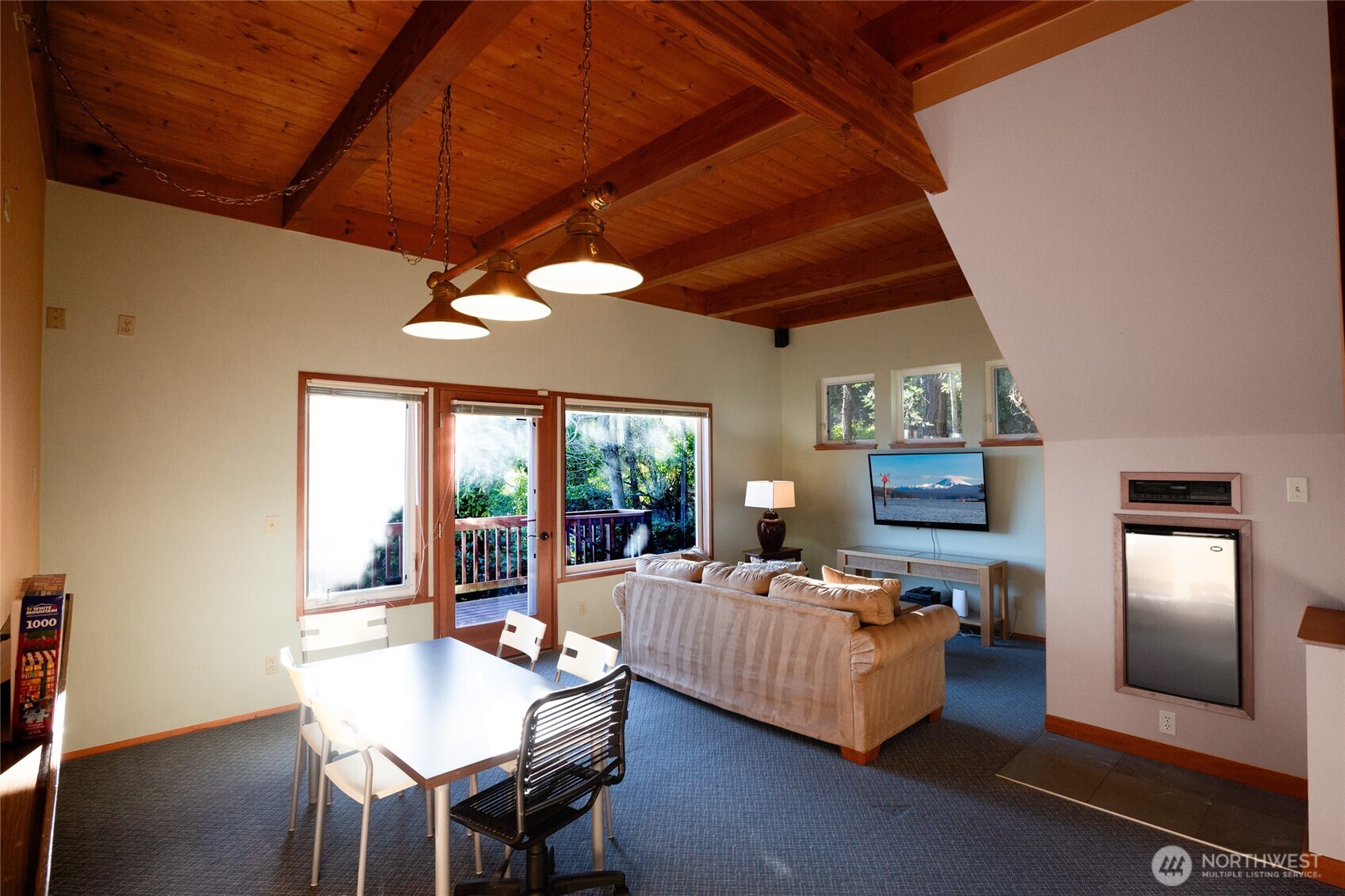 15 Brown Island Property Photo 29