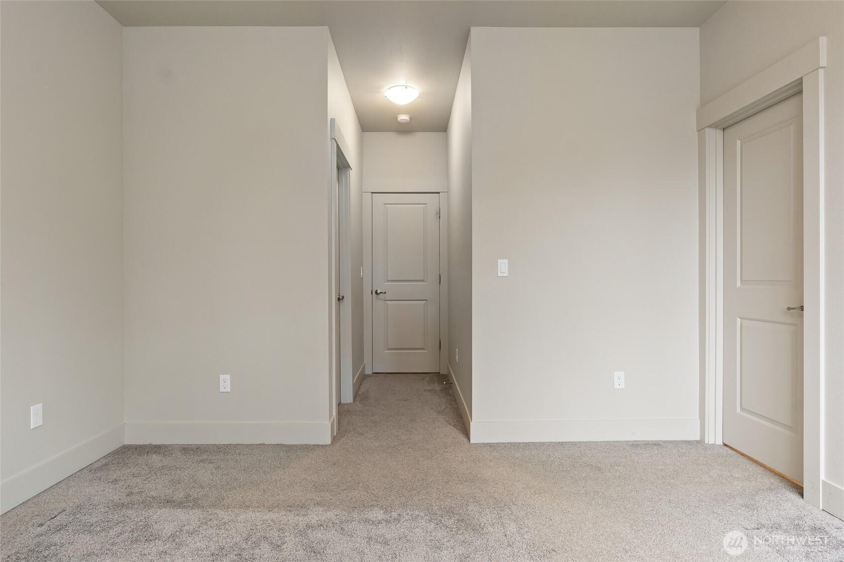 8801 S Asotin Street Property Photo 12