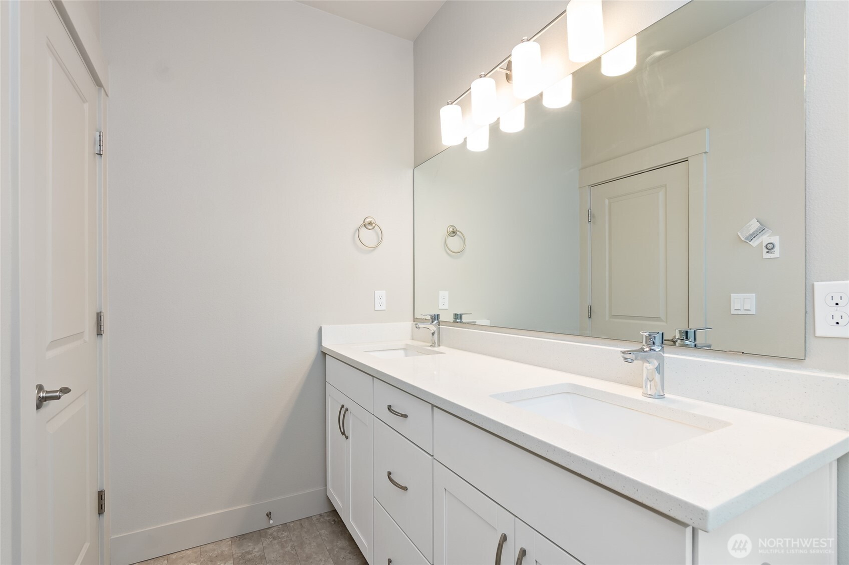 8801 S Asotin Street Property Photo 15