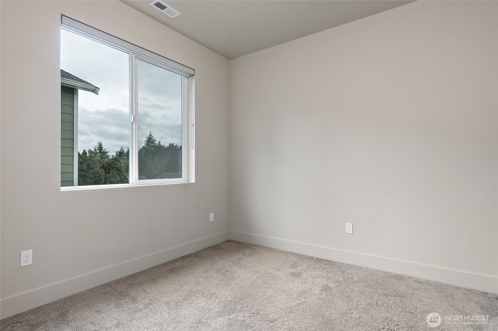 8801 S Asotin Street Property Photo 16