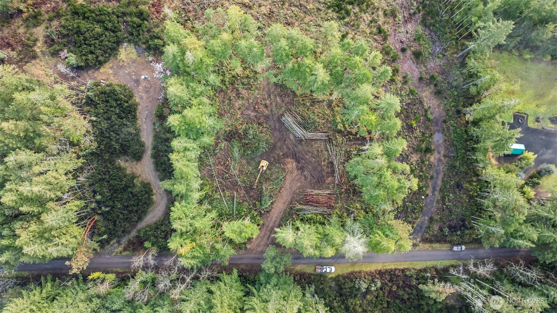 1809 208th Avenue Property Photo 2