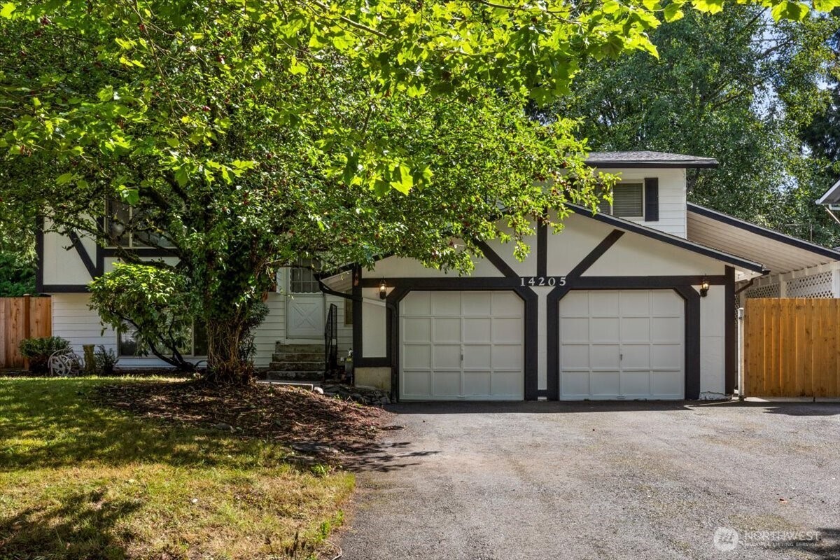 14205 Silver Firs Drive Property Photo