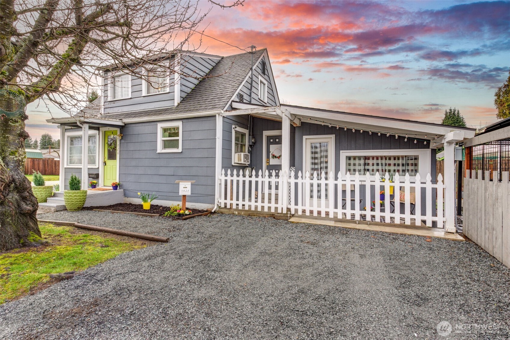 1828 8th Street Property Photo