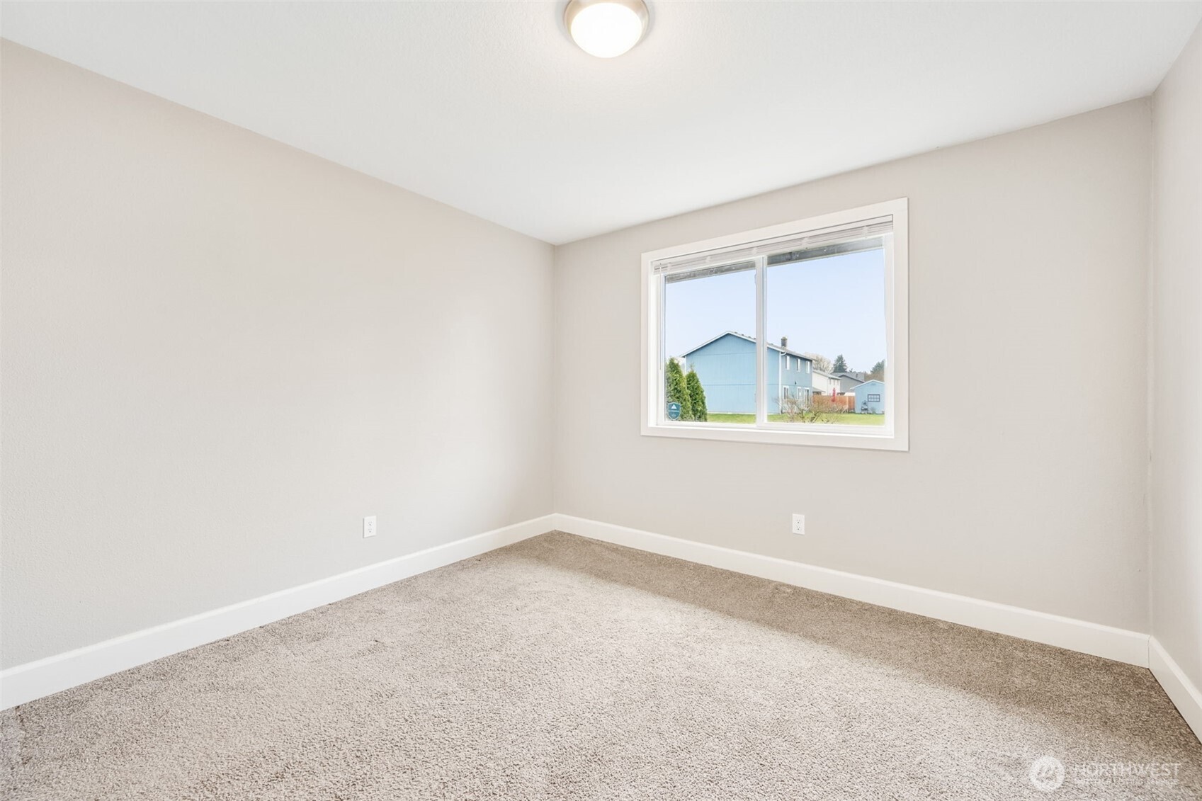 1763 Loganberry Street Property Photo 13