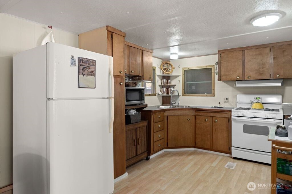 20 Morgan Lane Property Photo 13