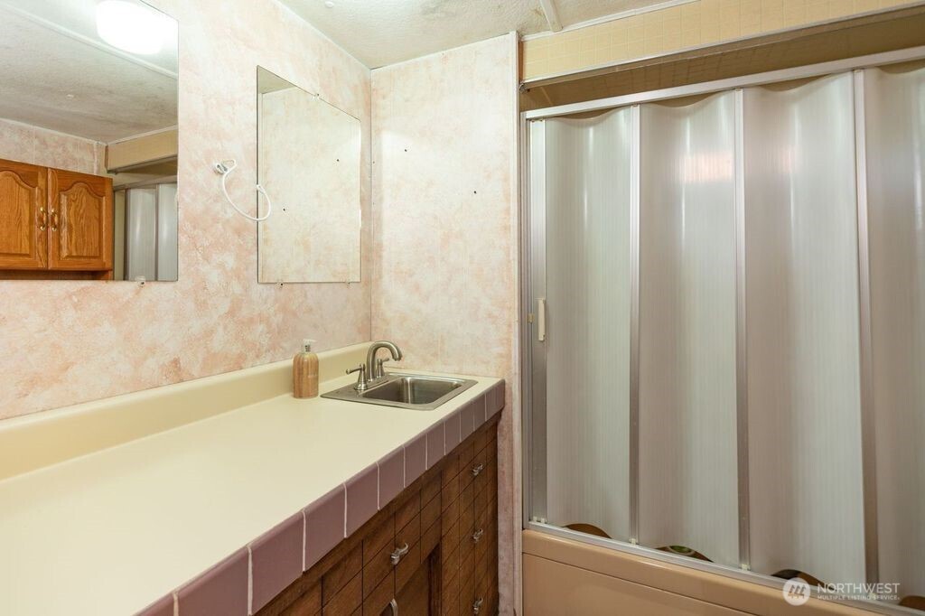 20 Morgan Lane Property Photo 18