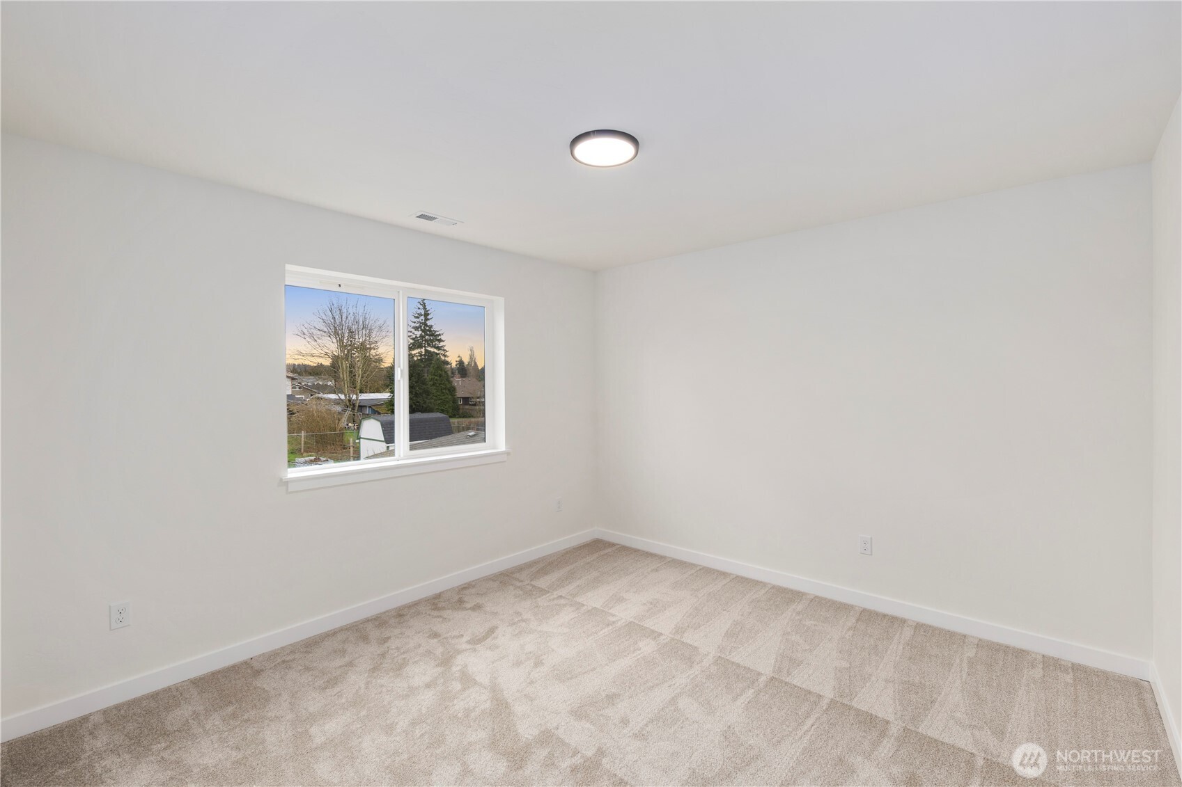 942 Union Avenue Property Photo 19