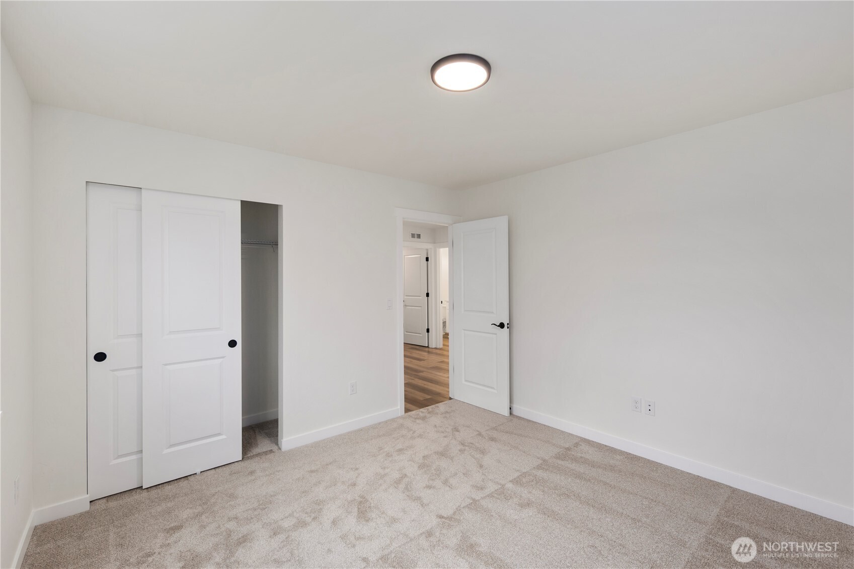 942 Union Avenue Property Photo 20