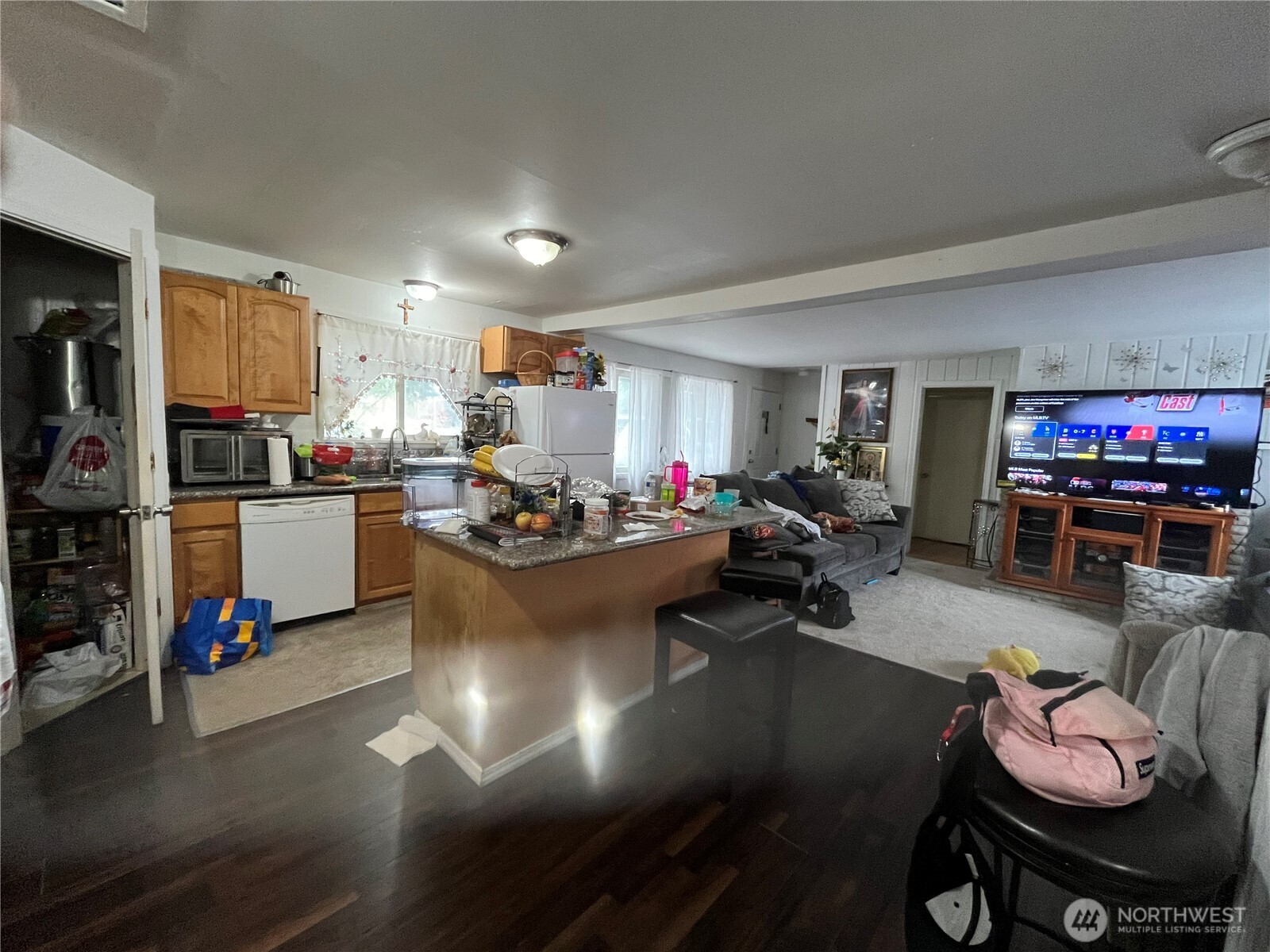 11918 4th Avenue Property Photo 6