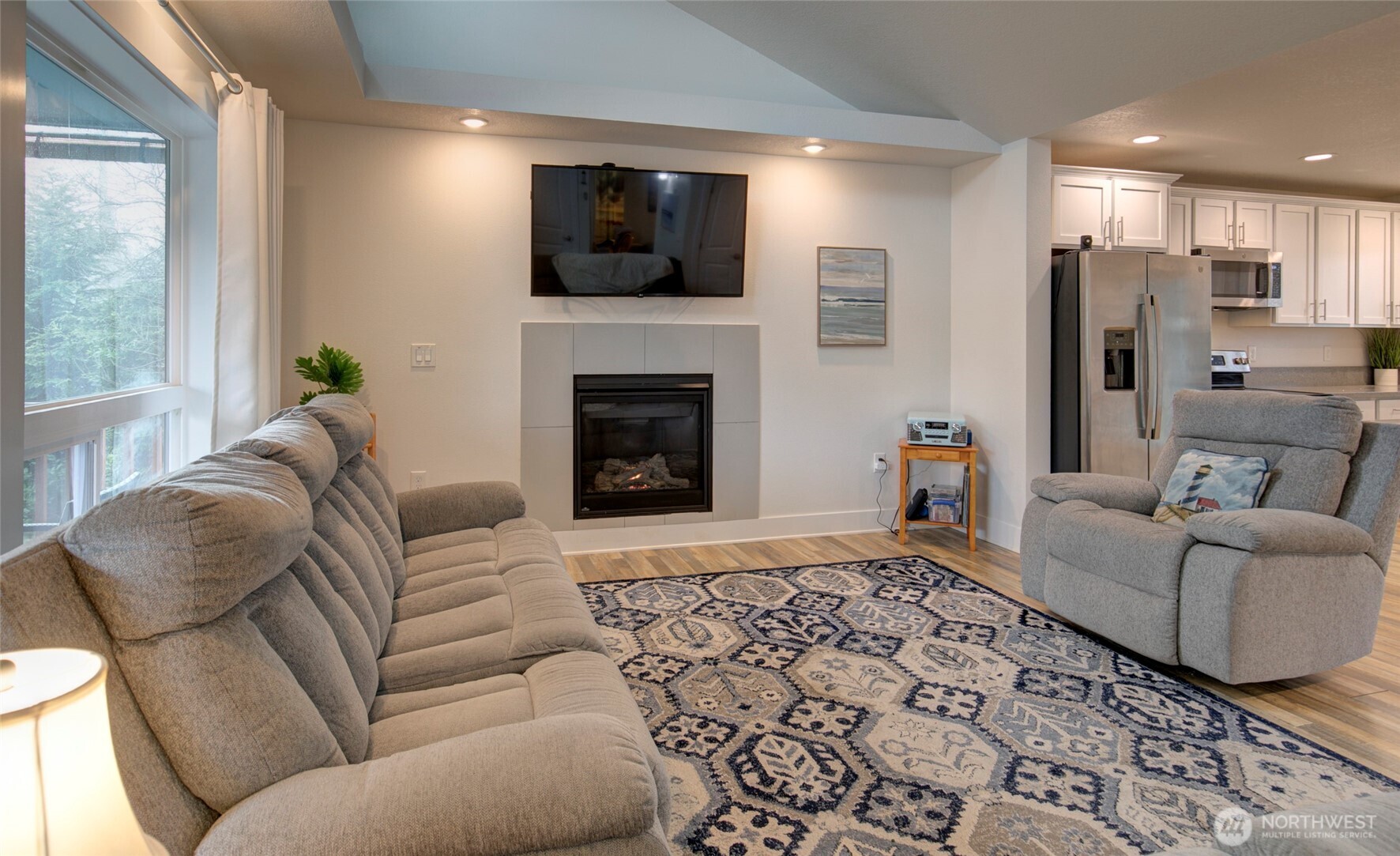 228 Queets Street Property Photo 5