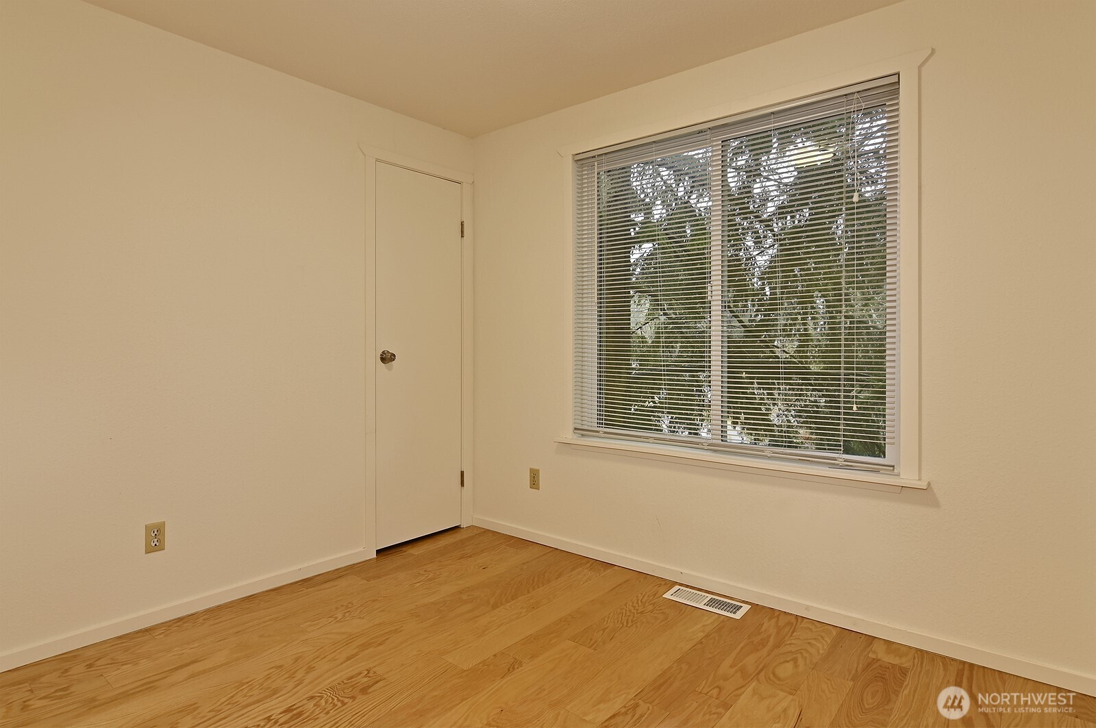 16162 139th Place Property Photo 12