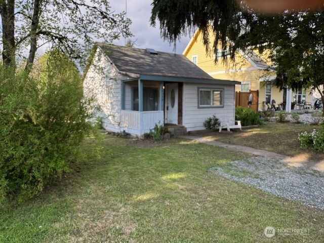 32130 E Reitze Street Property Photo