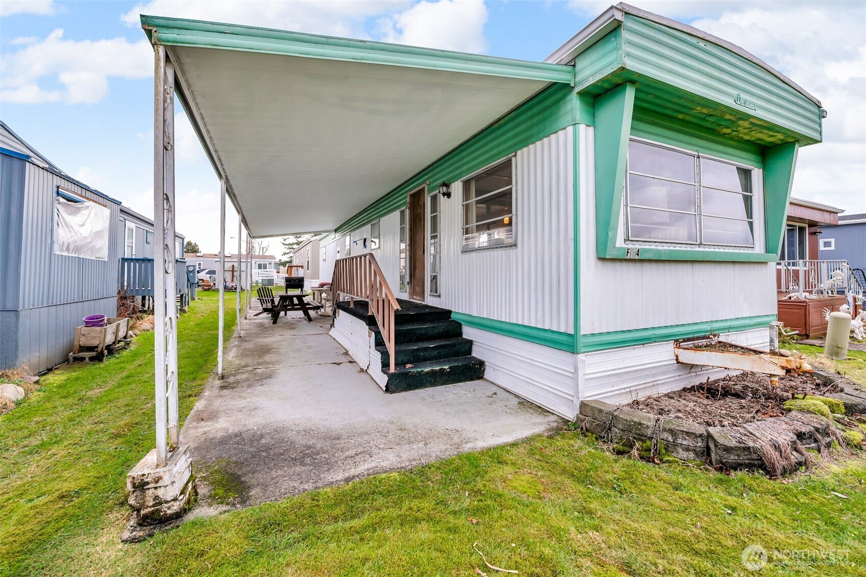 8080 Harborview Road F54 Property Photo