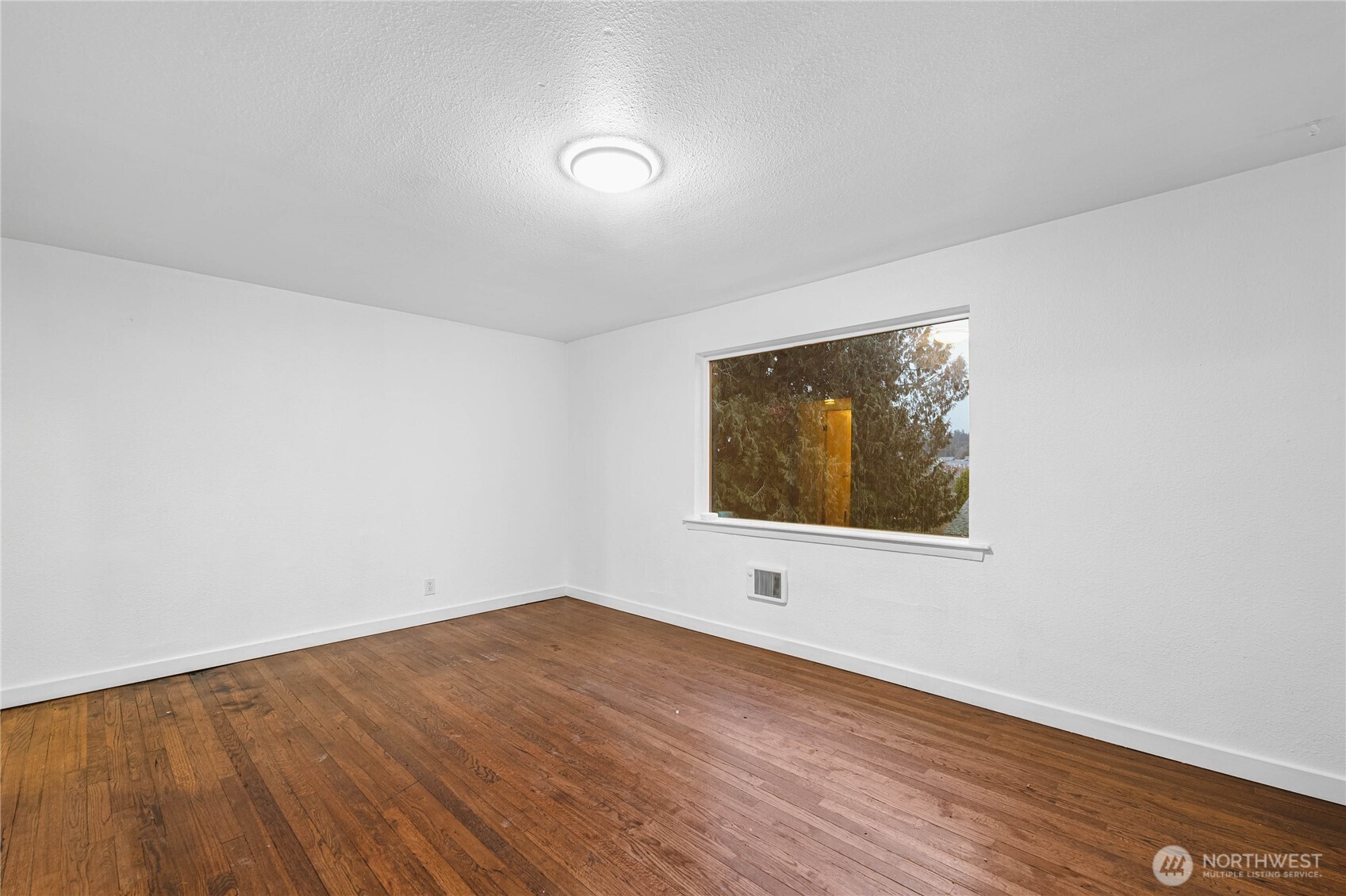 310 Sw 102nd Street Property Photo 9