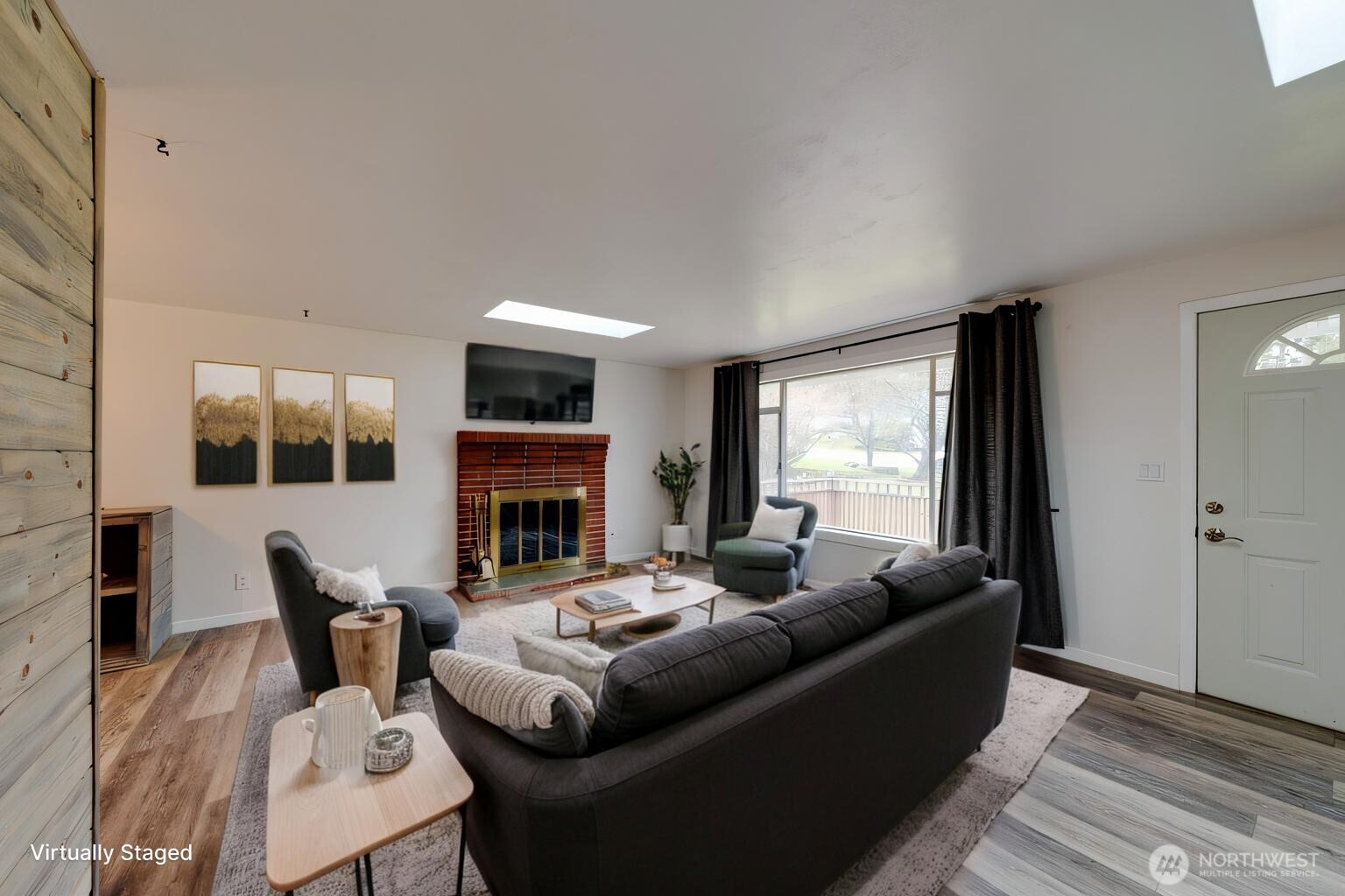 1366 Orchard Loop Property Photo 3