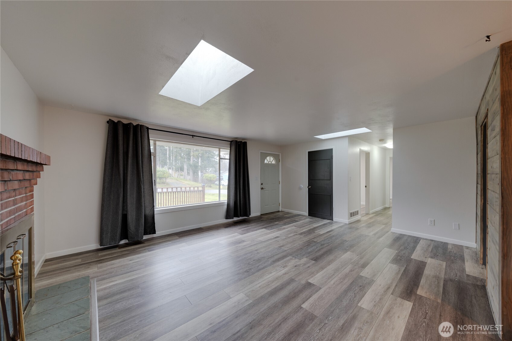 1366 Orchard Loop Property Photo 6
