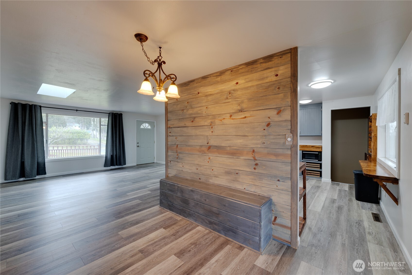 1366 Orchard Loop Property Photo 10