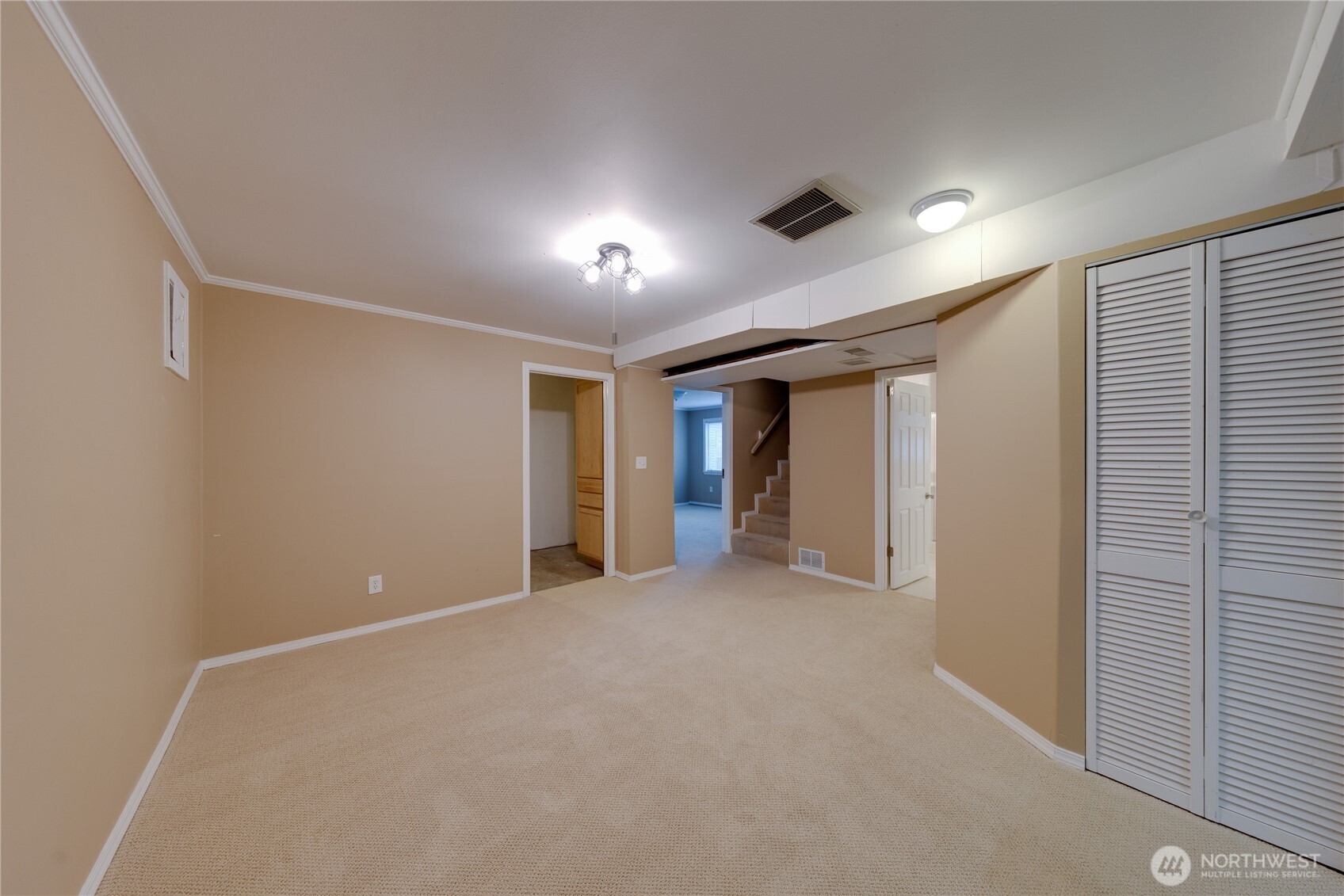 1366 Orchard Loop Property Photo 23