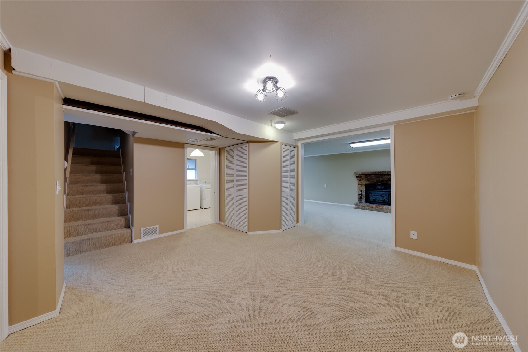 1366 Orchard Loop Property Photo 24